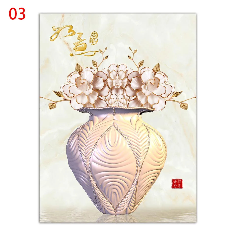 Un vase décoratif élégant orné de fleurs roses dorées, sur un fond neutre avec des motifs de vagues.