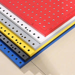 panneau perforé moderne clips paniers métalliques bleu orange gris noir blanc