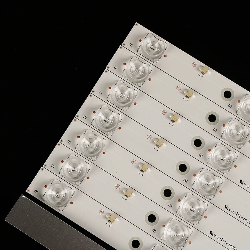 plaque led transparente blanche moderne connecteurs fixations téléviseur blanc