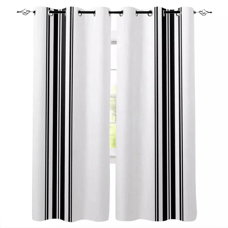 Rideaux élégants à rayures noires et blanches, idéaux pour ajouter une touche moderne à votre salon ou chambre. Conception œillets pour une installation facile. Leur style minimaliste s'intègre parfaitement dans une décoration contemporaine. Parfaits pour contrôler la luminosité tout en apportant une touche esthétique à votre intérieur.