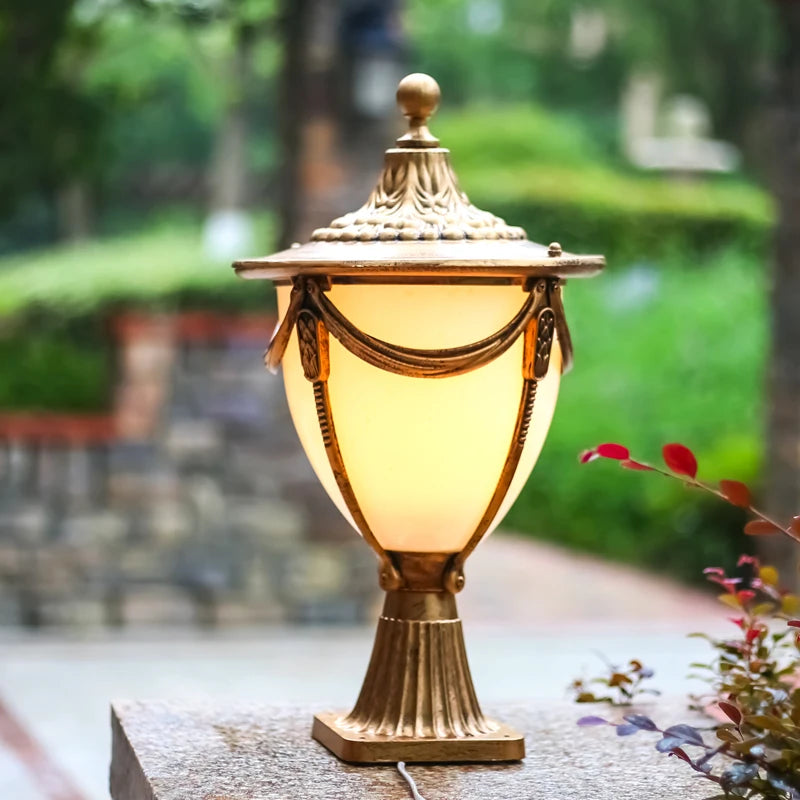 lampe sol or vintage abat jour noir texture métallique motifs floraux ip65 led