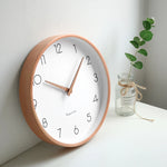 Comparaison des tailles 8 et 10 pouces de l'horloge murale