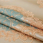 rideau européen classique beige bleu clair motifs floraux dorés opaques tassel doré