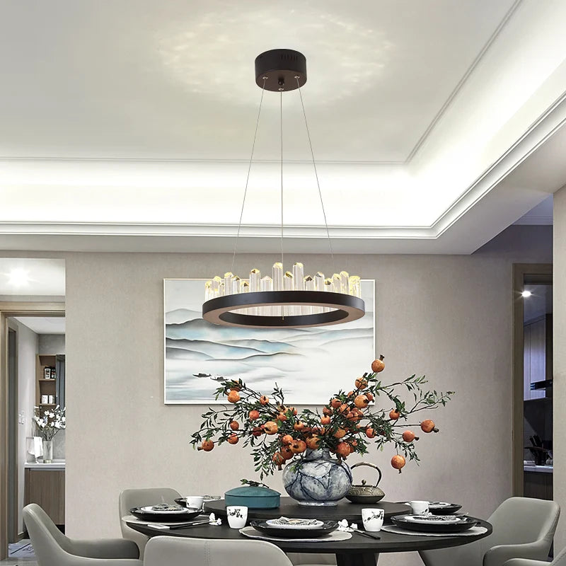 Suspension lumineuse moderne or blanc pendants coniques élégante salon chambrehôtel