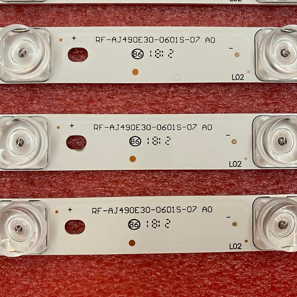 bandes led blanc modernes technologiques clips réutilisables connecteurs électriques opaques lisses aluminium