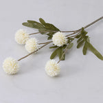 décoration intérieure moderne bouquet artificiel rose blanc violet boules fleurs feuilles vertes mariage anniversaire
