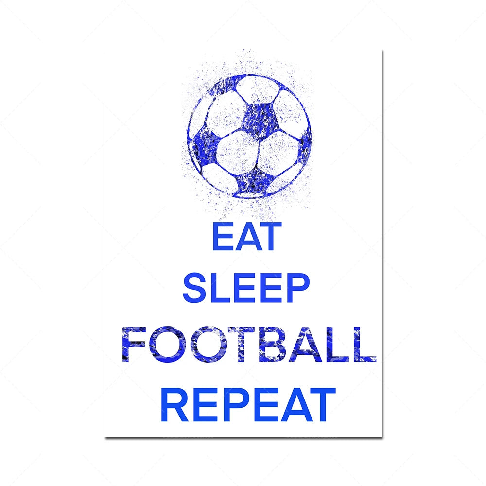 Cette image représente un ballon de football avec le texte "Eat Sleep Football Repeat" écrit en bleu. Il s'agit d'une illustration simple et efficace qui transmet le message d'un mode de vie axé sur le football.