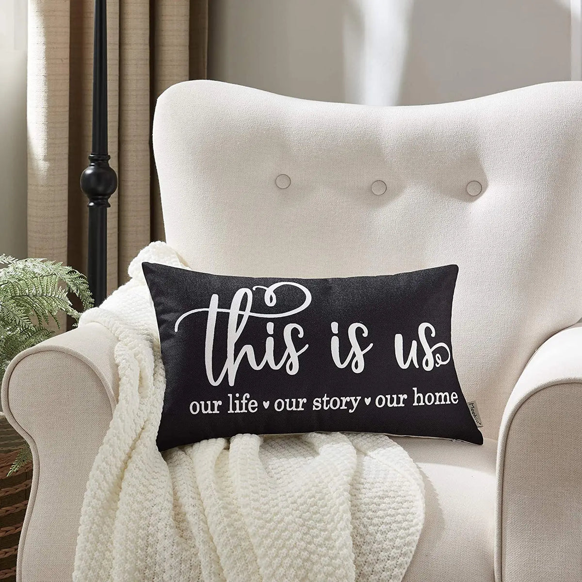 coussin carré imprimé lettres décoration intérieure maison salon chambre 45x45cm this is us
