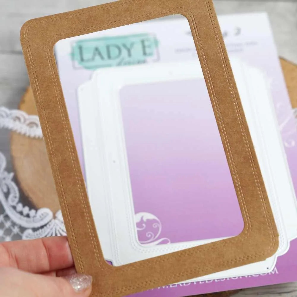 découpe papier cadre scrapbooking classique blanc marron gris texture légèrement rugueuse bricolage artisanat album