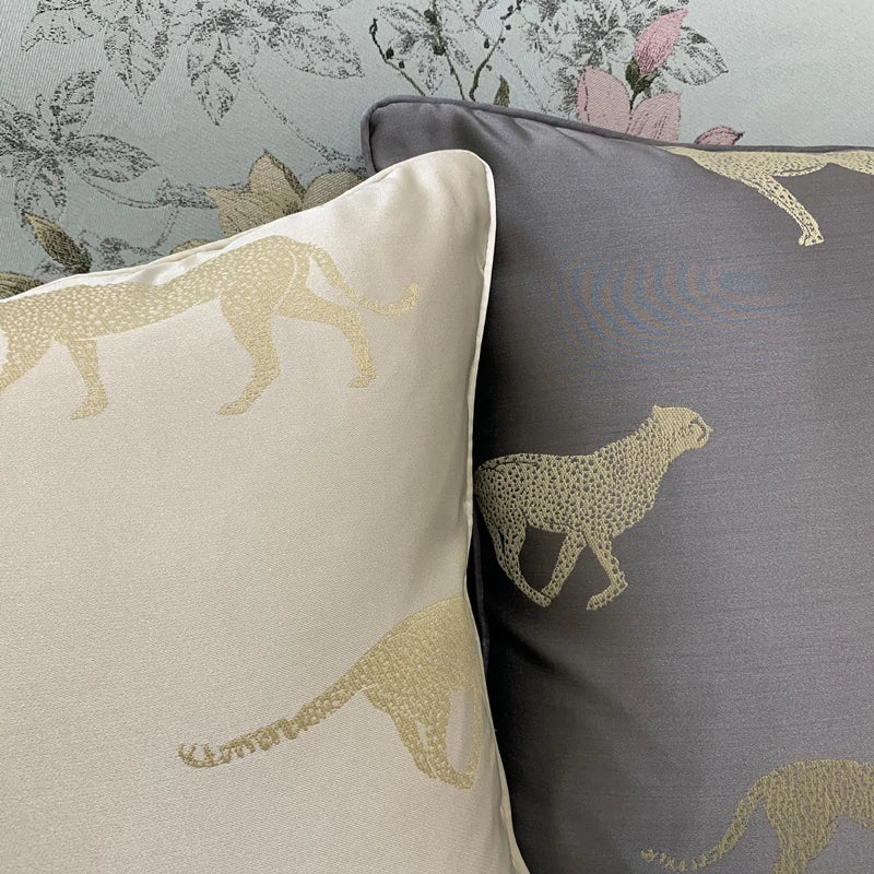 coussin léopard moderne gris décoratif maison lit carré polyester 45x45cm
