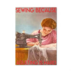 Une femme dans une tenue rose cousant avec une machine à coudre sur une table en bois avec le texte "Sewing because Adulting is hard" en rouge.