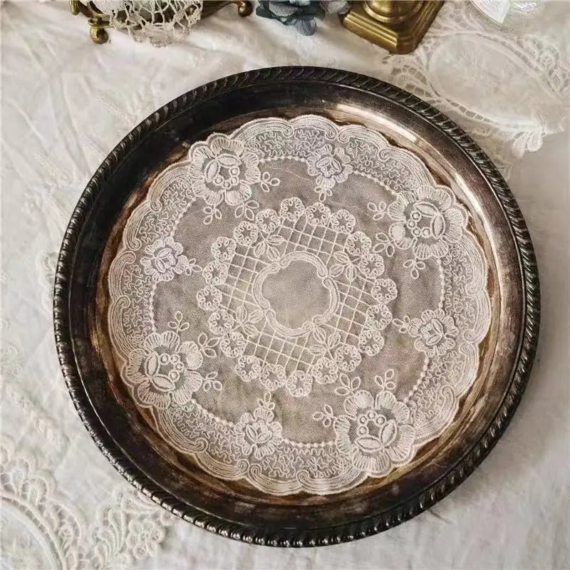 Napperon brodé dentelle française rond blanc 18 cm