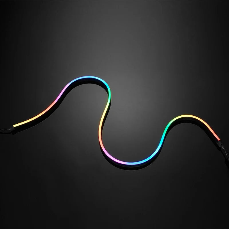 Bande LED RGB Neon de 40cm installée derrière un meuble