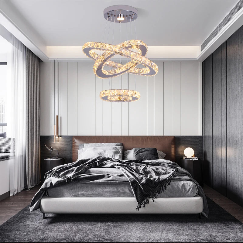 suspension lumineuse moderne anneaux cristal poli blanc doré strass haute luminosité télécommande