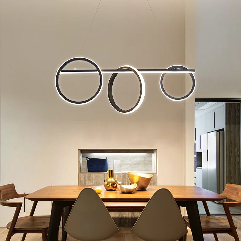 suspension lumineuse moderne blanc noir circulaire contemporaine salon chambre hall