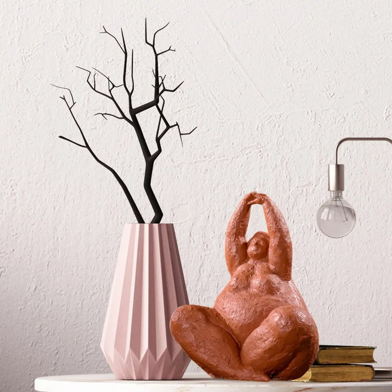 Sculptures humaines résine abstraction féminine gris beige orange contemporain minimaliste decoration intérieure arrival