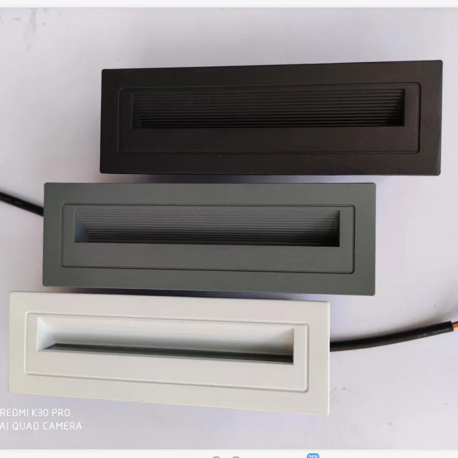 cache câble gris blanc texture mat moderne câbles noirs imperméable ip65