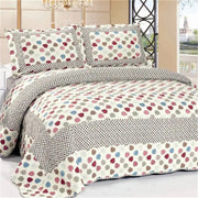ensemble couette taies d'oreiller motifs géométriques rouge vert blanc bleu beige rose texture quiltée
