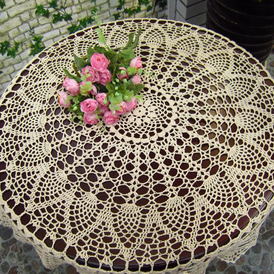 couvre table crocheté motif floral taille 70cm 80cm 90cm couleur beige clair noir traditionnel