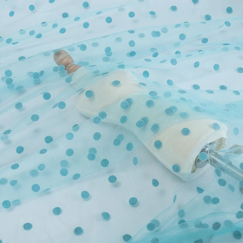 tulle floqué transparent noir blanc rouge gris rose décoration mode couture tissu polyester