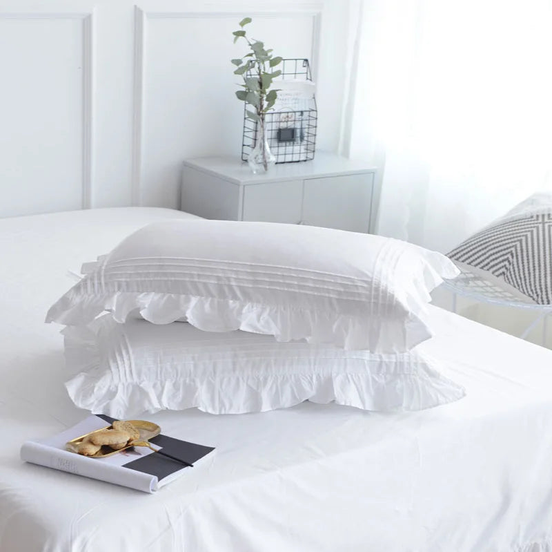 taies d'oreiller 100% coton blanches plissées élégantes lit maison decoration enviable opulente solides non
