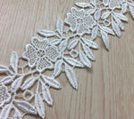ruban dentelle noir blanc fleurs feuilles classique élégant 100 polyester soluble eau écologique bricolage