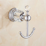 accessoires salle bain chrome cristaux motifs dorés porte savon dentifrice serviettes goblets sèche cheveux