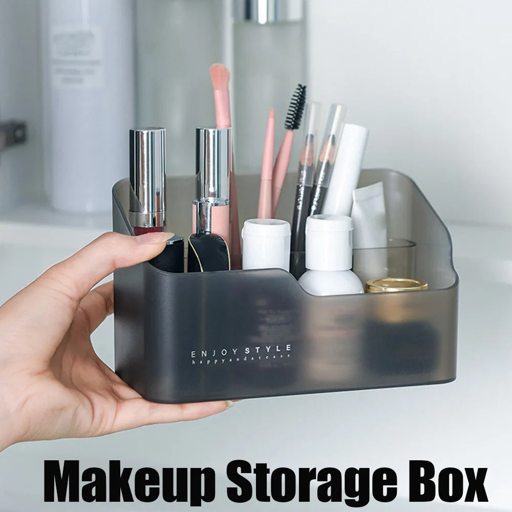 boîte rangement maquillage blanc gris translucide moderne minimaliste pinceaux fards cosmétiques réutilisable organisateur