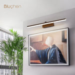 Applique LED dorée pour mise en lumière de miroir contemporain