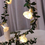 guirlande lumineuse fleurs blanches feuilles vertes clips romantique noël décoration chambre partie