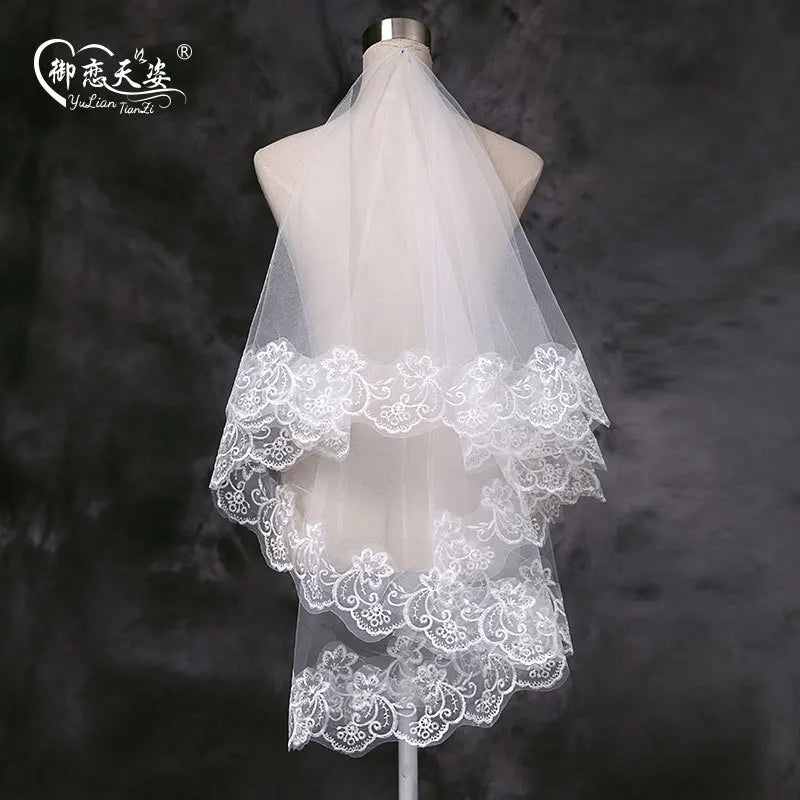 voile mariée femme rouge blanc dentelle bordure clips classique translucide adultère unique
