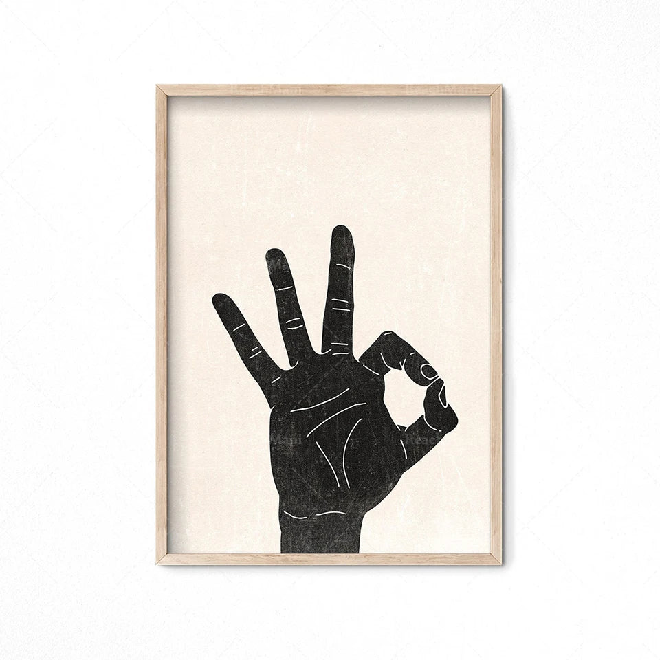 Une représentation abstraite de la main humaine, avec les doigts formant un signe d'approbation ou de succès.