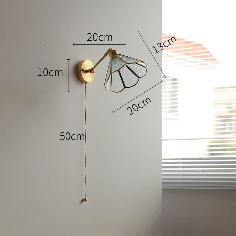 Applique murale LED installée dans un intérieur zen avec éclairage doux