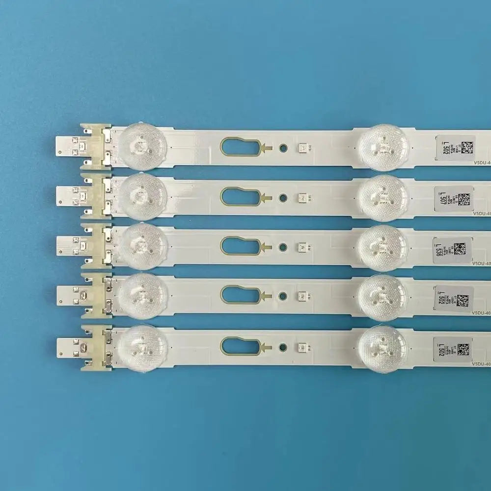 bande lumineuse led blanc mat moderne connecteurs électriques fixations télévision éclairage chambre