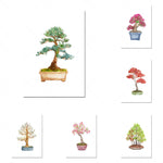 Des bonsaïs multicolores, de différentes saisons, dans des pots stylisés.