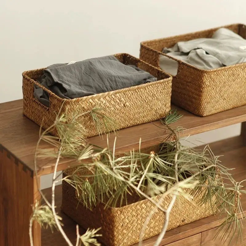 paniers rangement marron clair tissés rustiques poignées stockage respectueux l'environnement