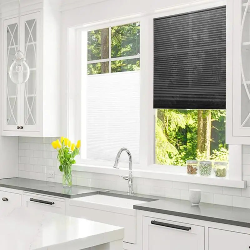 Comparaison des tailles disponibles pour store plissé décoratif