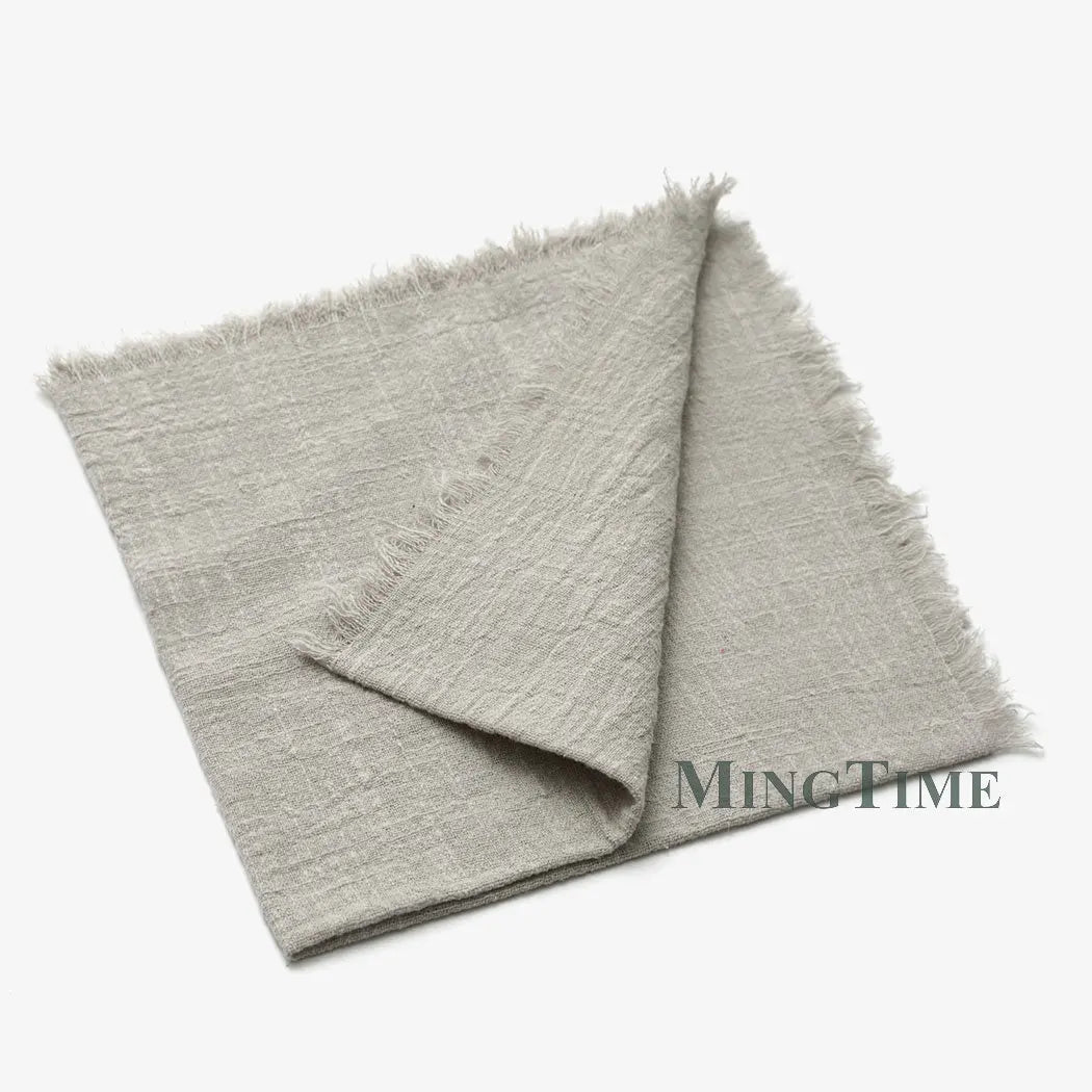 serviette table moderne gris rose pâle franges bord texture rugueuse opacité rustique