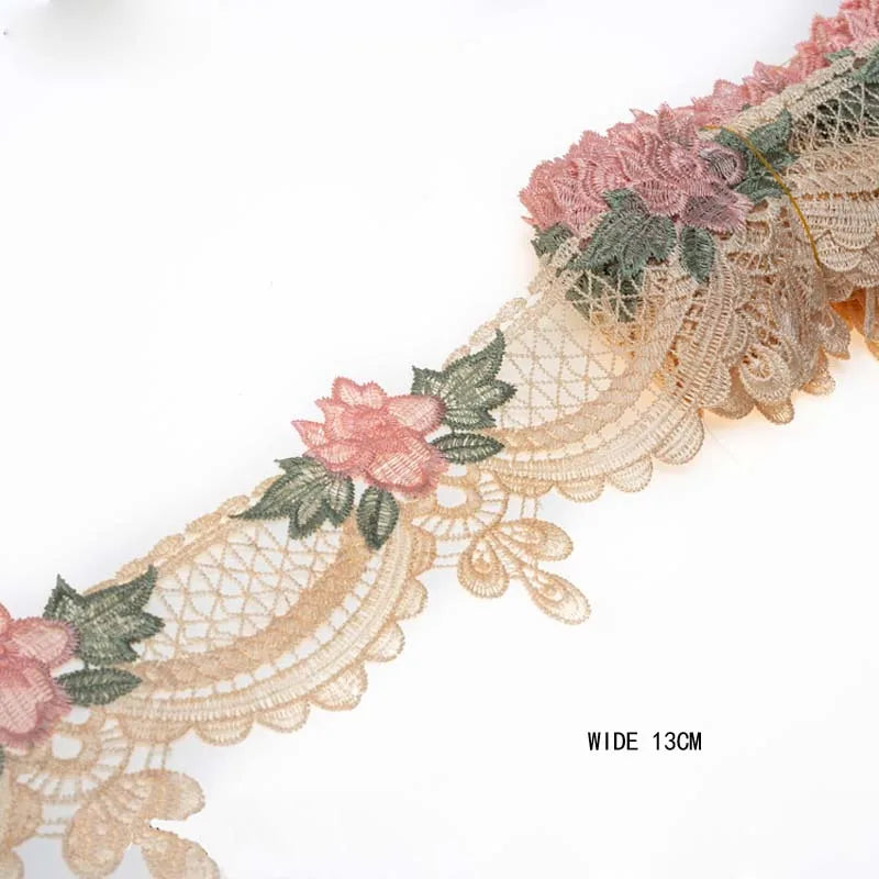 ruban dentelle fleurs roses feuilles vertes motifs floraux classique beige rose clair vert opacité