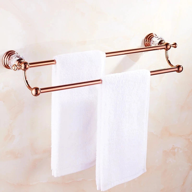 accessoires salle bain or rose élégants cristaux luxueux porte serviettes savon papier toilette vintage
