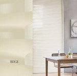 Stores verticaux motorisés tissu blanc règles horizontales moderne filtration lumière privacité chambre salon