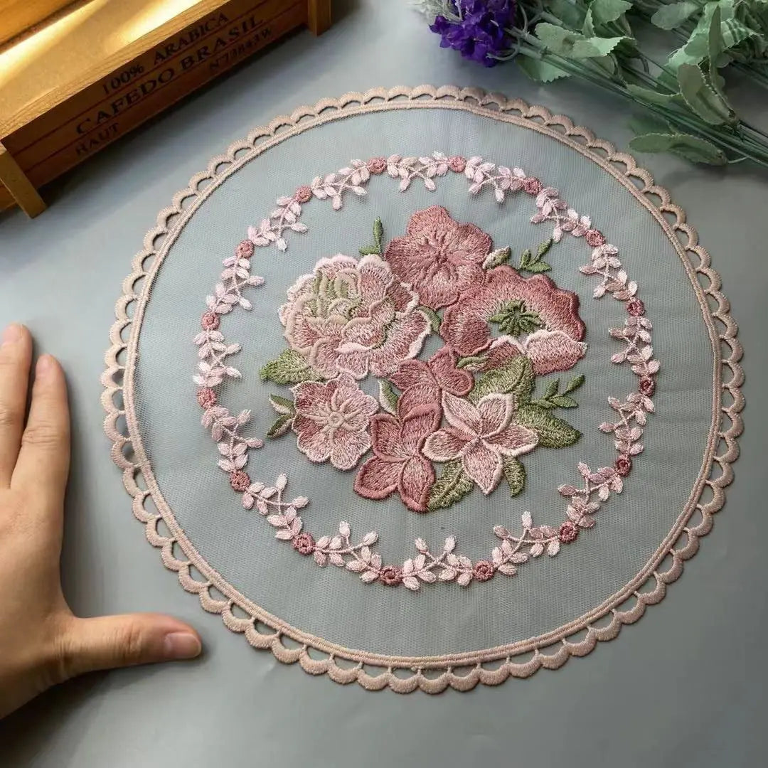 broderie fleurs rose clair vert beige traditionnelle diamètre 28cm élastique écologique coton polyester