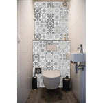 Application facile des stickers carrelage sur surface lisse