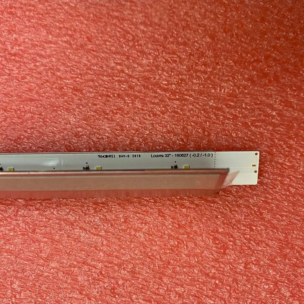 Module LED argenté adhésif moderne 50 pièces flux lumineux moins60V tension5V durée100000heures SMD