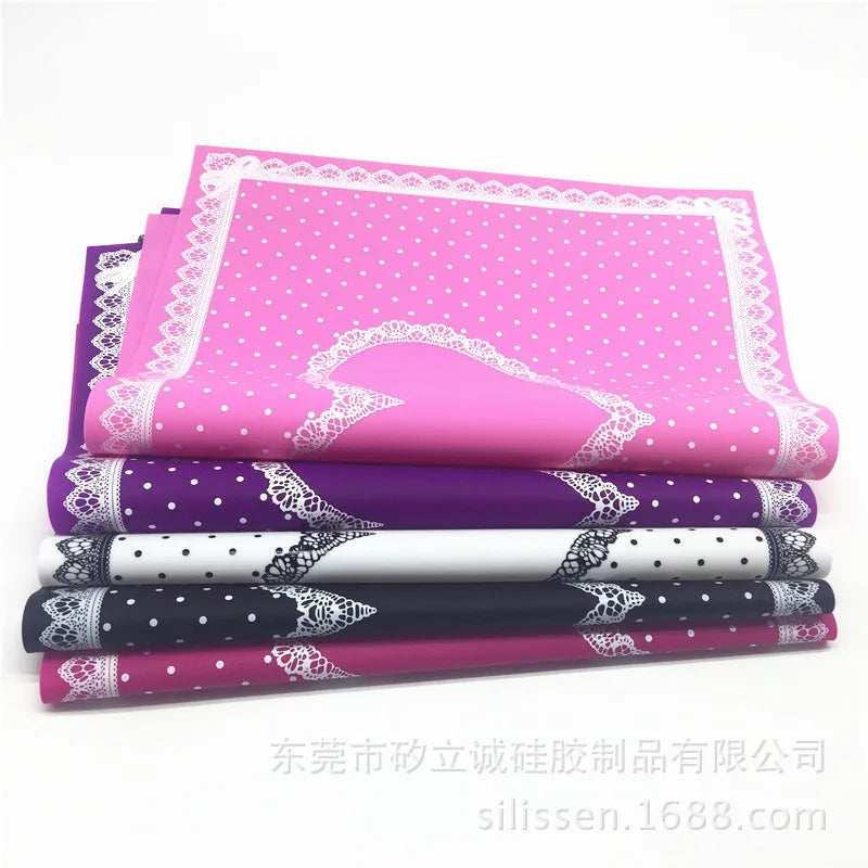 serviettes silicone points blancs noir rose bordure dentelle nail art classique coeurs pliableswasher resistant
