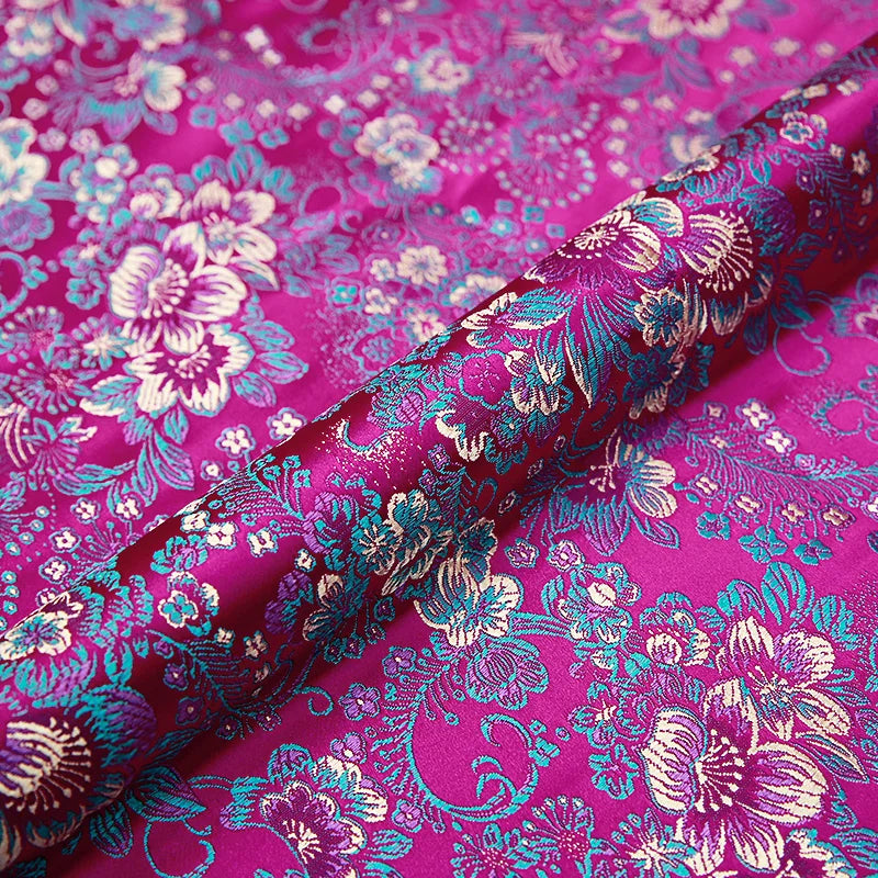 tissu brocart fleurs rouge rose jaune bleu polyester durable qualité jacquard teint decoration materiau