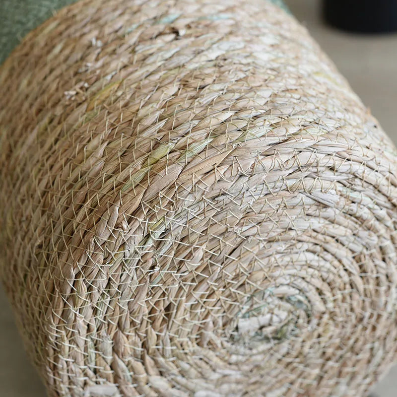 panier tissé main fibre naturelle vert clair beige rustique réutilisable respectueux environnement pliable rangement