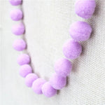 collier créatif coloré boules feutre rouge blanc gris beige jaune anniversaire noël mariage