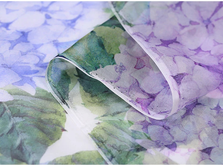 tissu mousseline soie imprimé hydrangeas vert violet blanc anti uv mode couture 140cmmètre