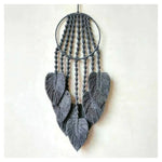 décoration murale boho dreamcatcher gris plumes macramé artisanal decoration